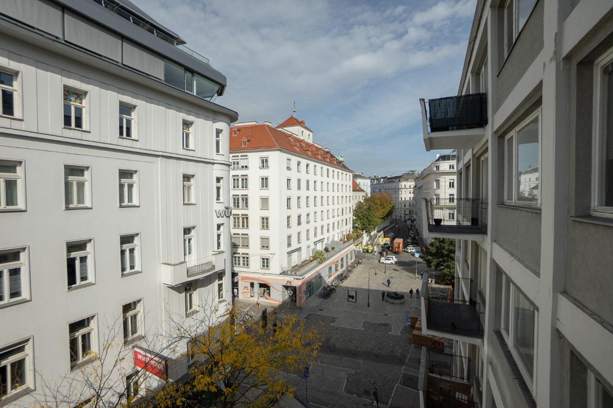 Charming Apartment With Balcony, Close To Stephansdom Cathedral Viena Exterior foto